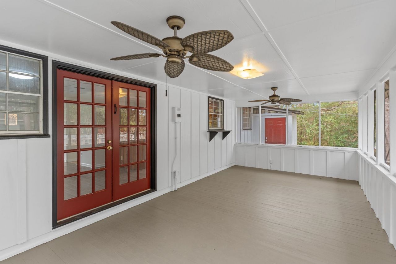 911 NE 1st Street , Havana, FL 32333 Photo