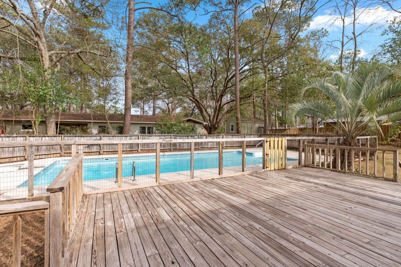 911 NE 1st Street , Havana, FL 32333 Photo