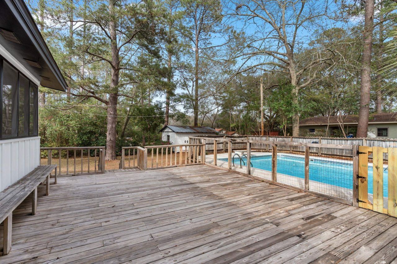 911 NE 1st Street , Havana, FL 32333 Photo