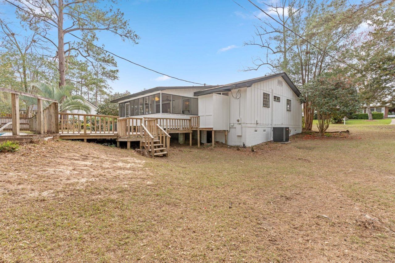 911 NE 1st Street , Havana, FL 32333 Photo