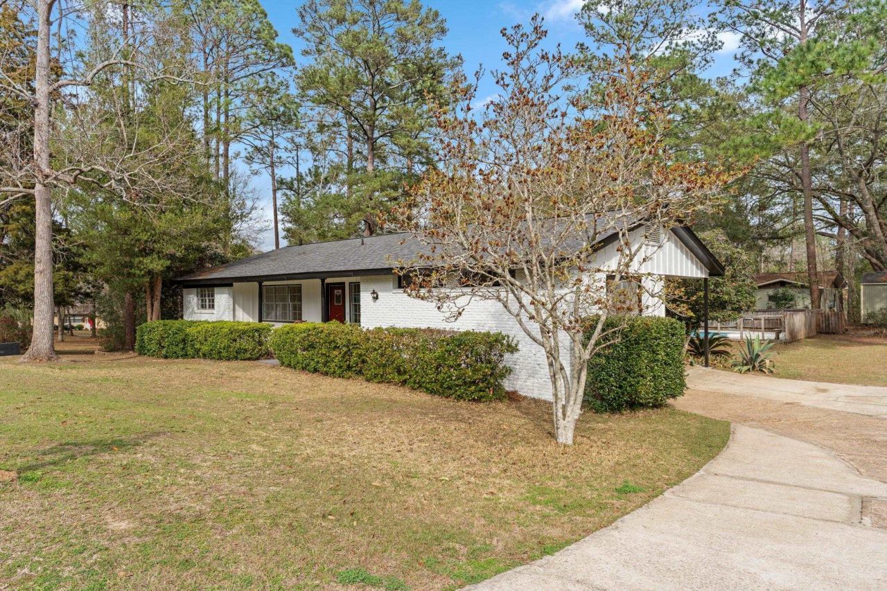 911 NE 1st Street , Havana, FL 32333 Photo