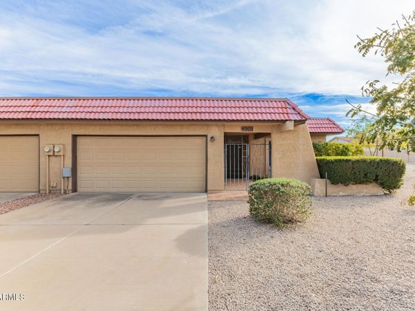 4901 E MAGIC STONE Drive, Phoenix, AZ 85044