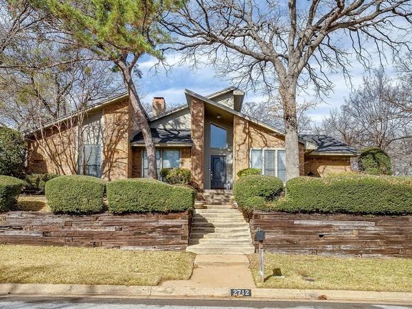 2712 Butler Drive, Arlington, TX 76012