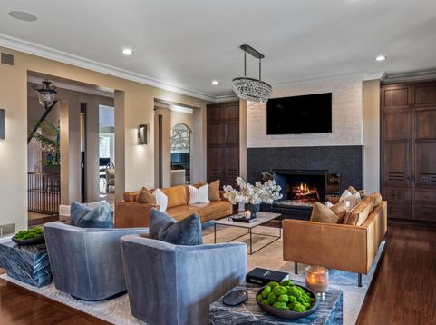 Main Photo