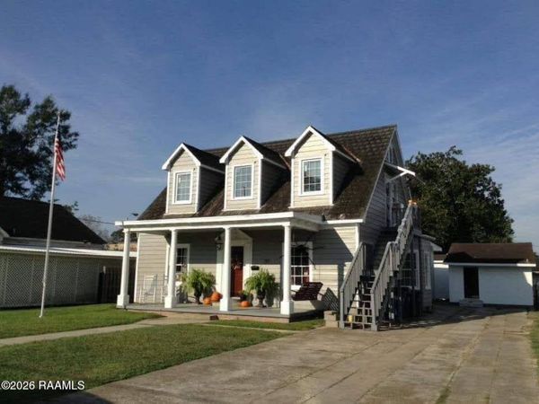 209 N Saint Charles Street , Abbeville, LA 70510