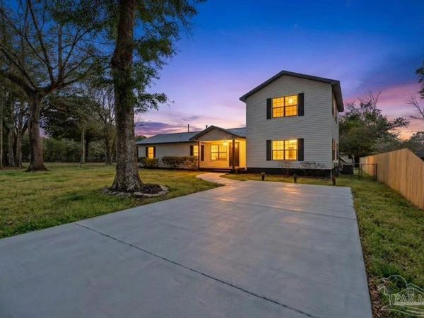 4133 Lawrence Ave, Pace, FL 32571