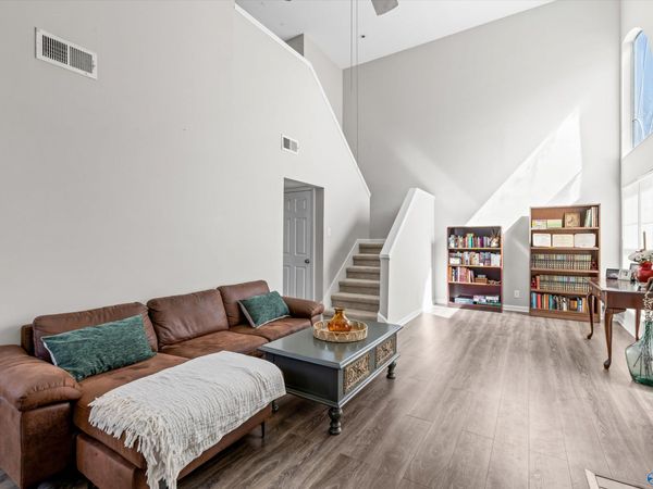 1039 Stones Throw Drive NW, Unit 5, Huntsville, AL 35806