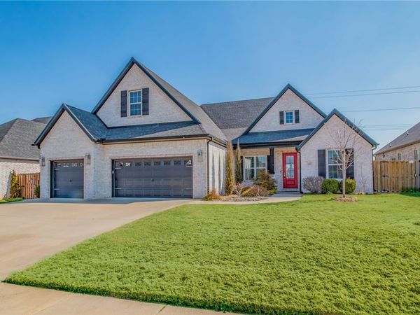 605 Stone Ridge Street , Lowell, AR 72745