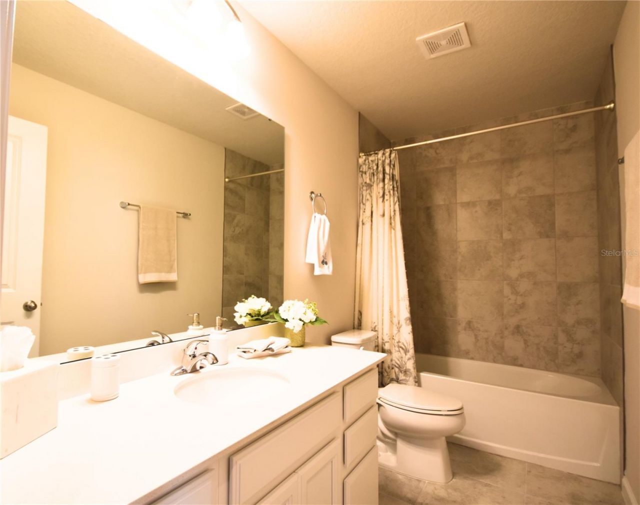 2702 Pleasant Cypress Circle , Kissimmee, FL 34741 Photo