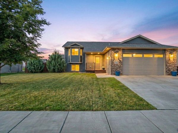 3573 WESSON RD, Rapid City, SD 57703