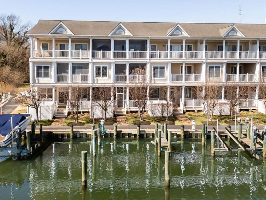 202 Muir Street, Unit 202, Cambridge, MD 21613 Main Photo