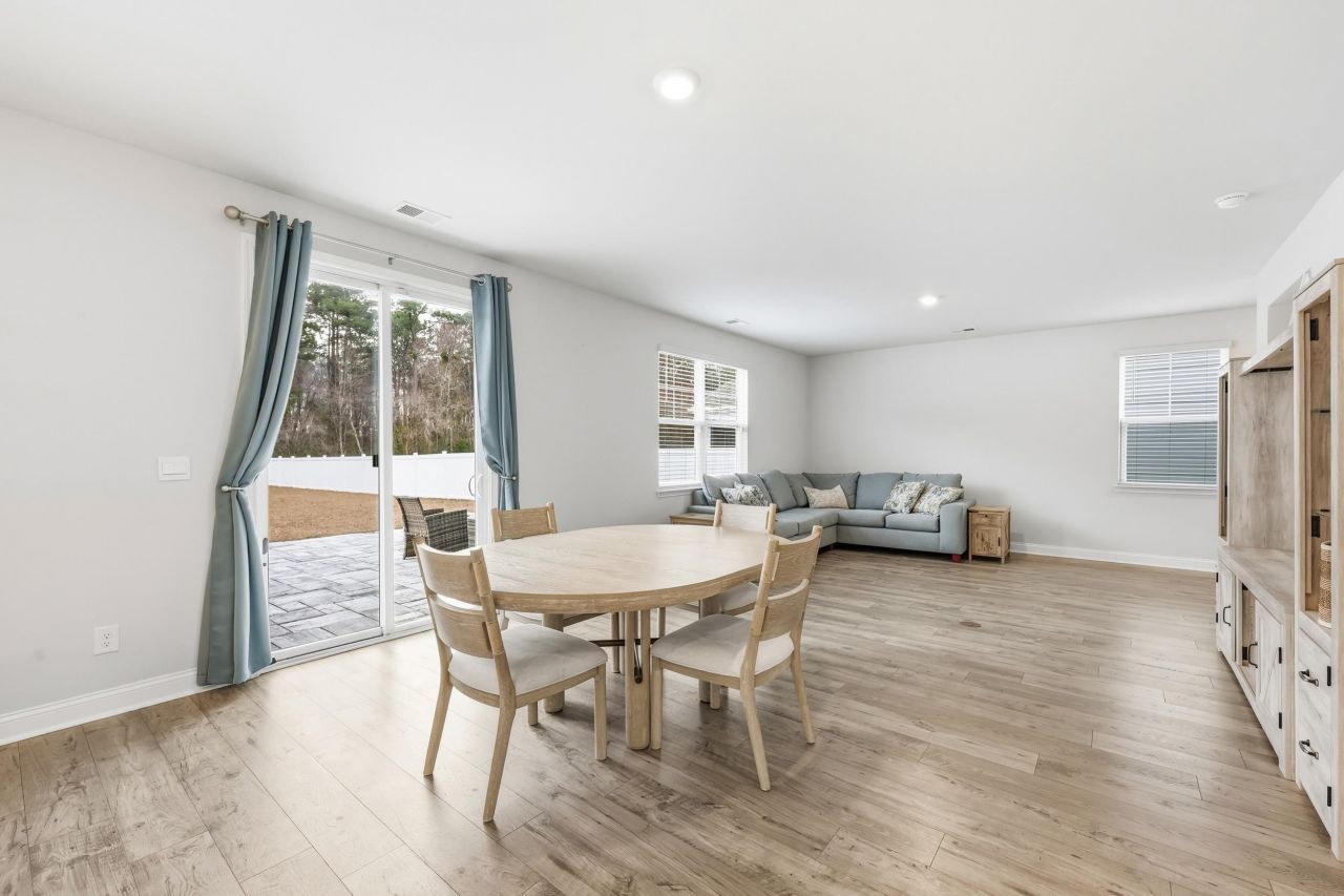 3283 Moss Bridge Ln. Photo 11