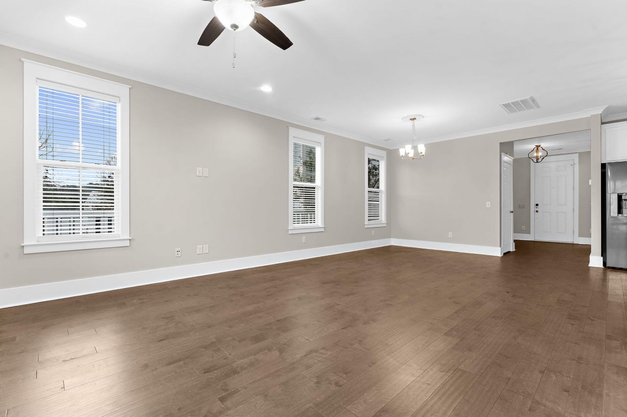 232 Summers Drive Photo 11