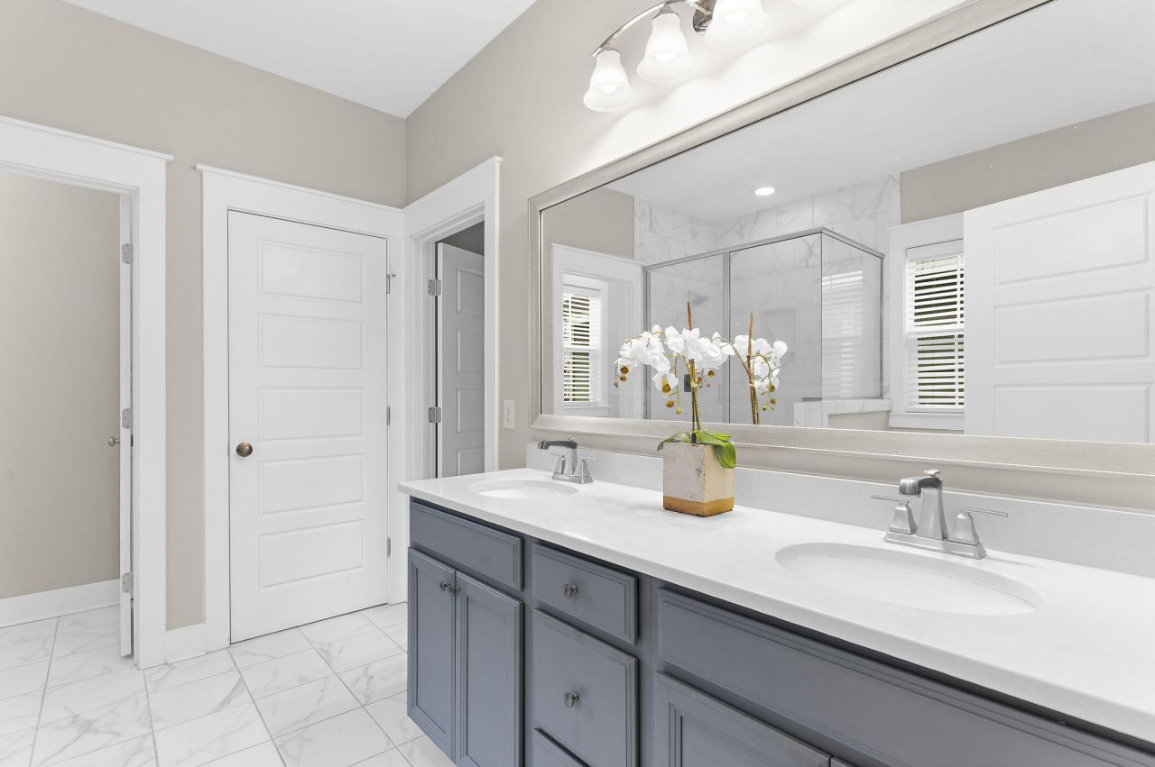 232 Summers Drive Photo 36