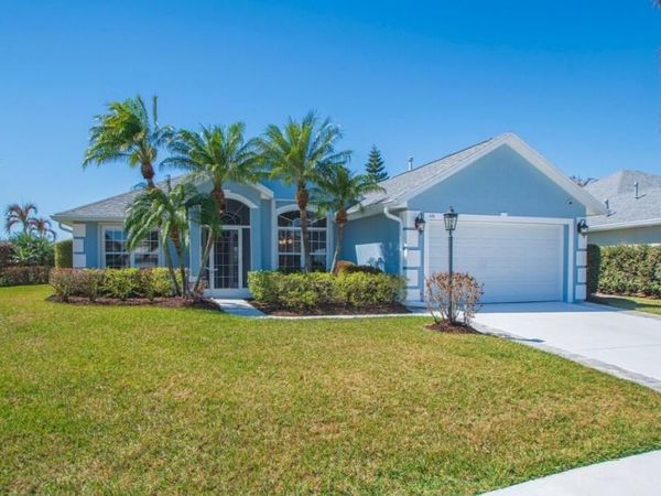431 W Temple Court SW, Vero Beach, FL 32968