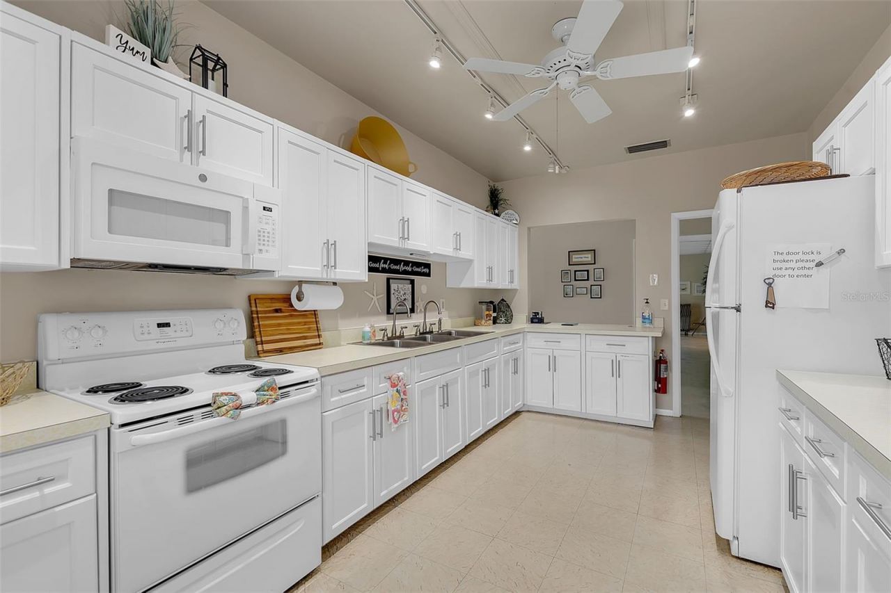 3215 Mercer Road, Bradenton, FL 34207 Photo