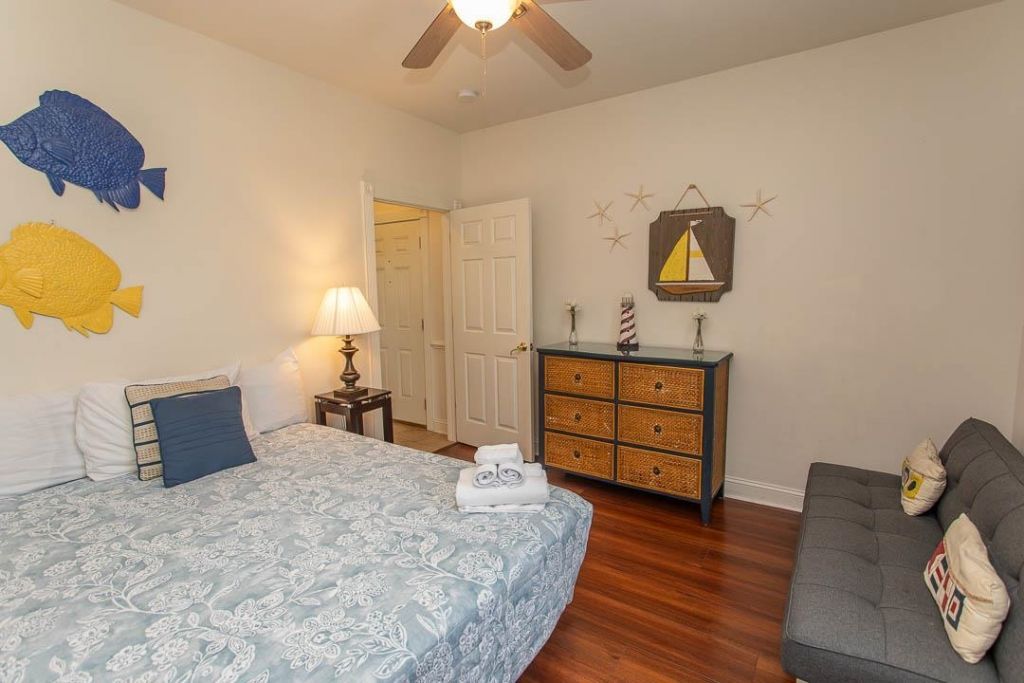 4861 Luster Leaf Circle  Photo 17