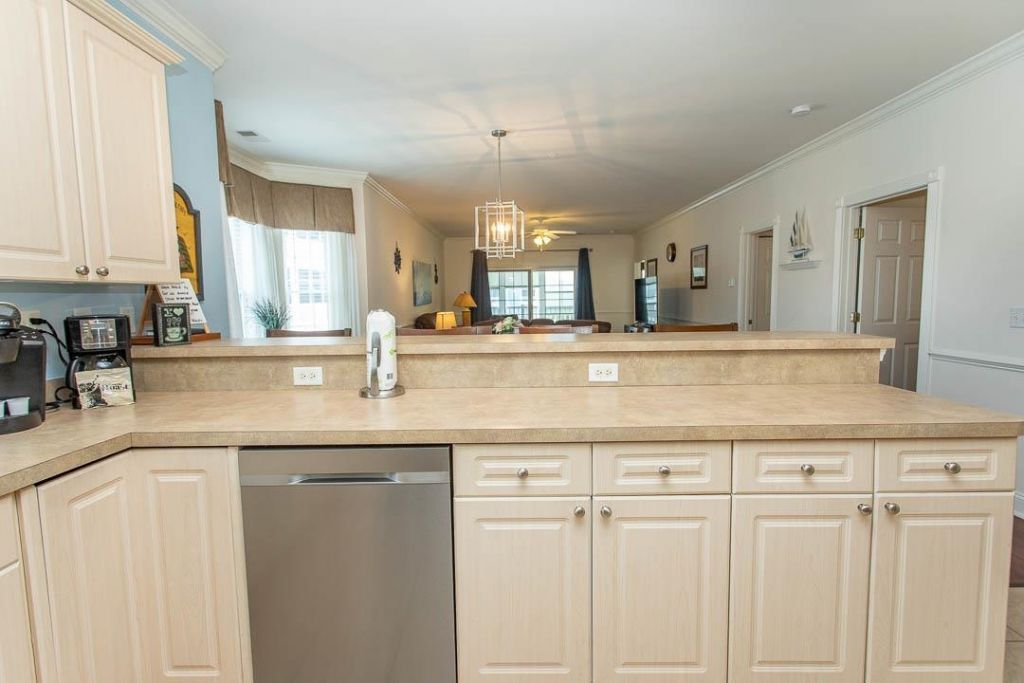 4861 Luster Leaf Circle  Photo 6