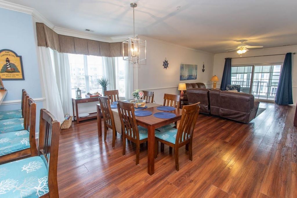 4861 Luster Leaf Circle  Photo 8