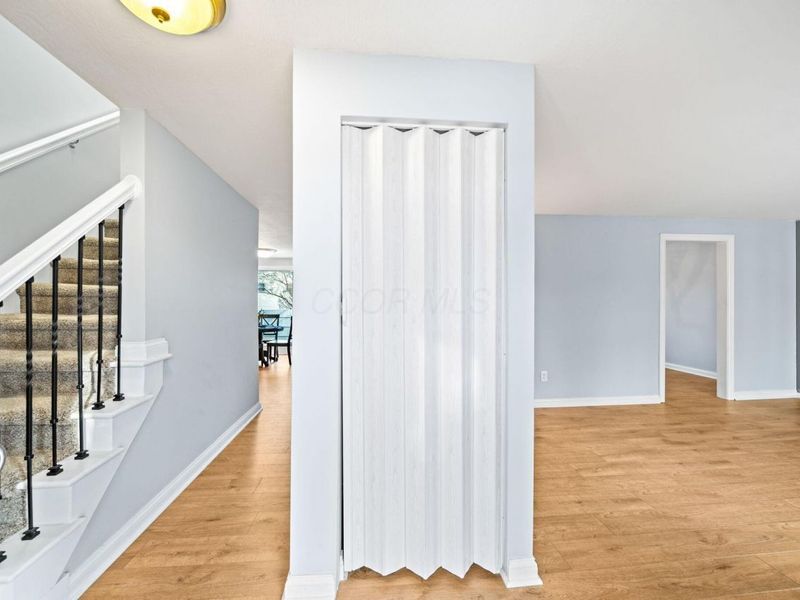 2062 Decker Court, Columbus, OH 43235 Photo 12