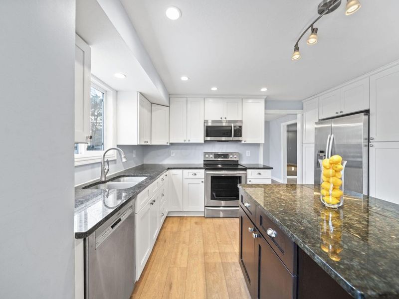 2062 Decker Court, Columbus, OH 43235 Photo 16