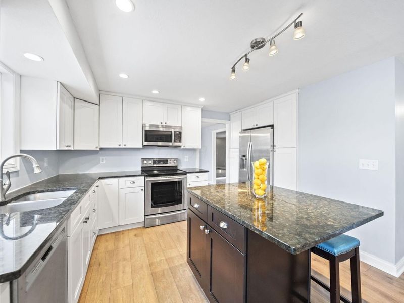 2062 Decker Court, Columbus, OH 43235 Photo 17