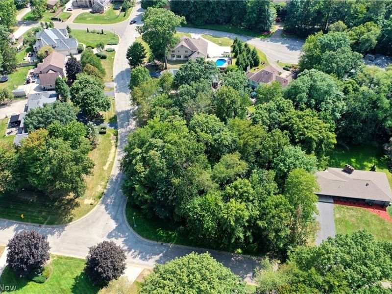 Hunters Hollow, Howland, OH 44484 Photo 3