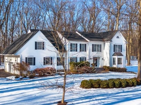 7 Chestnut St, Washington, NJ 07853