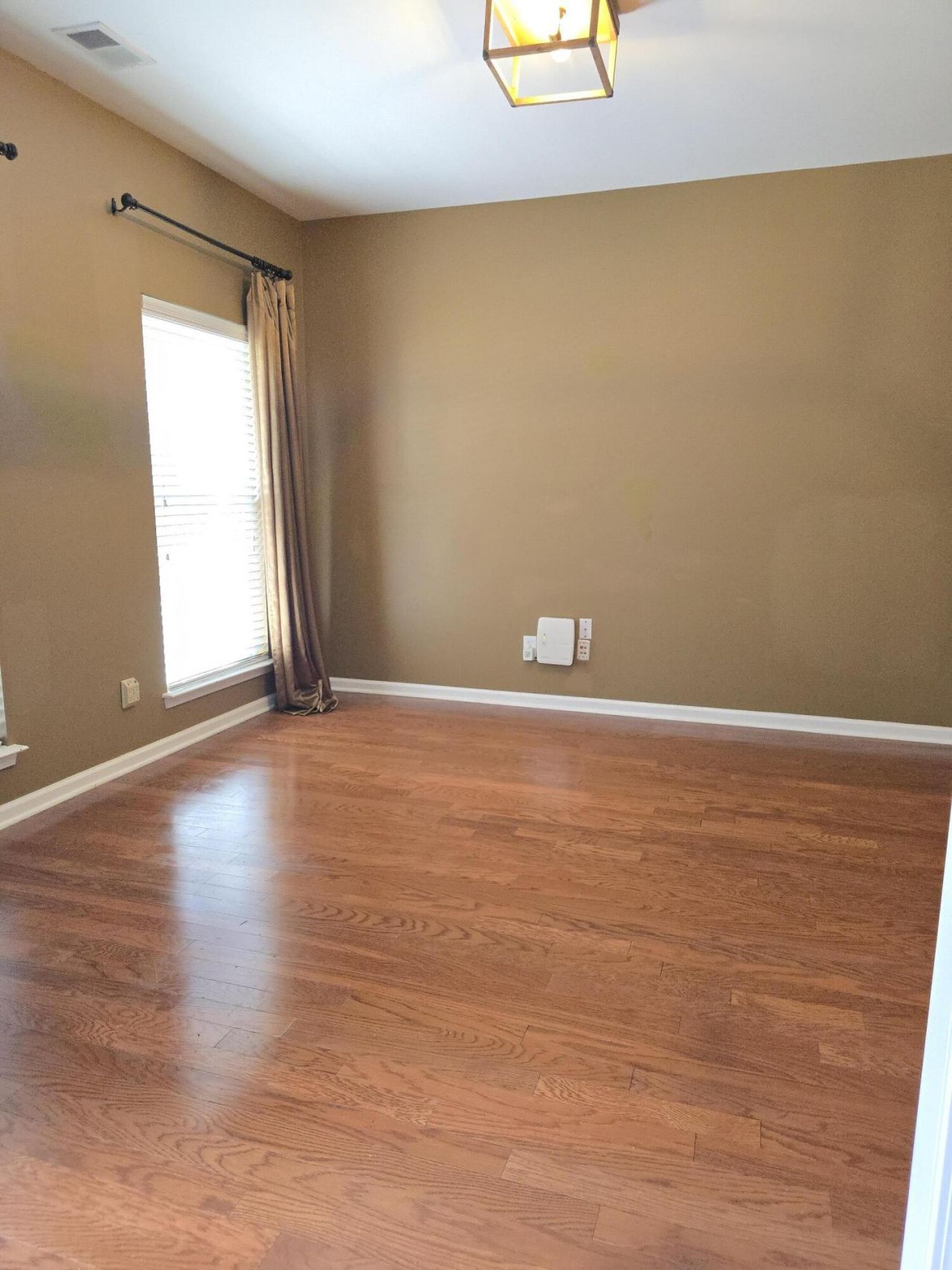 2015 Gunpowder Court Photo 10