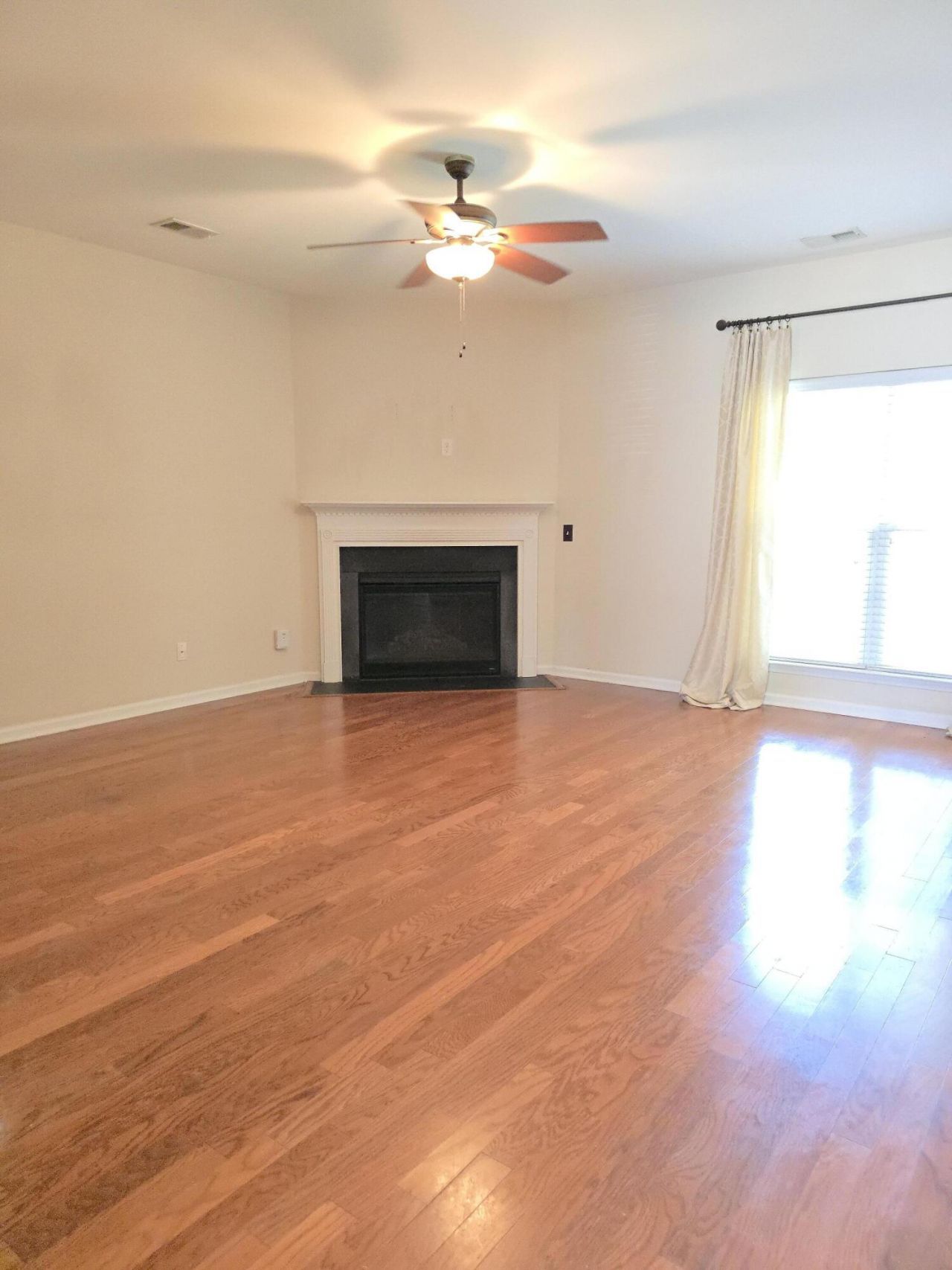 2015 Gunpowder Court Photo 11