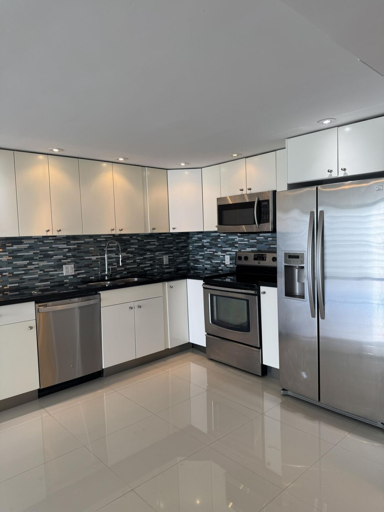 2851 NE 183rd Street, Unit 1710e, Aventura, FL 33160 Photo