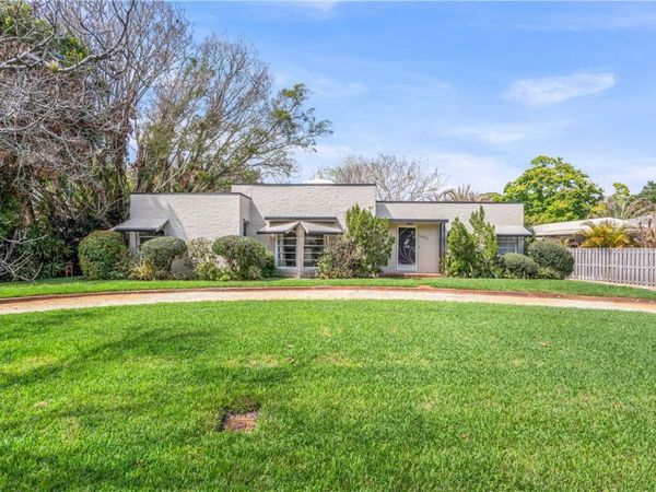 2245 Cortez Avenue, Vero Beach, FL 32960