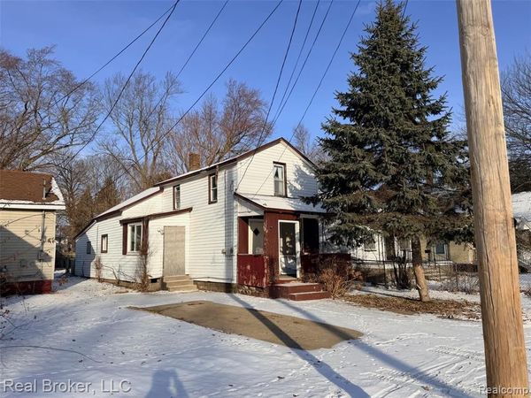 1711 Division Street, Muskegon, MI 49441