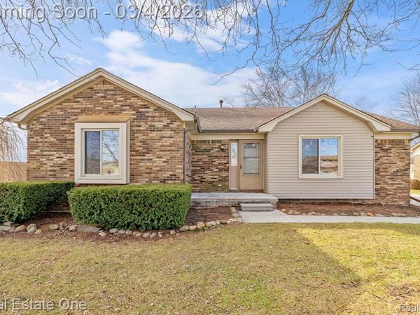 41146 Justin Drive, Clinton Twp, MI 48038