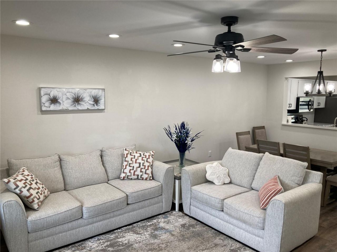 619 Spring Lakes Boulevard, Bradenton, FL 34210 Photo