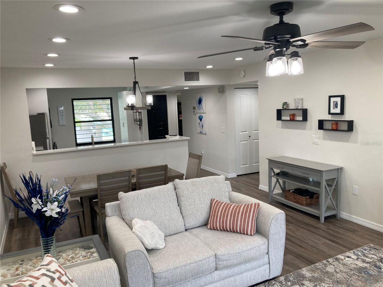 619 Spring Lakes Boulevard, Bradenton, FL 34210 Photo