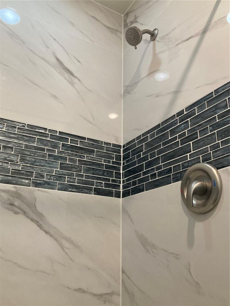 619 Spring Lakes Boulevard, Bradenton, FL 34210 Photo