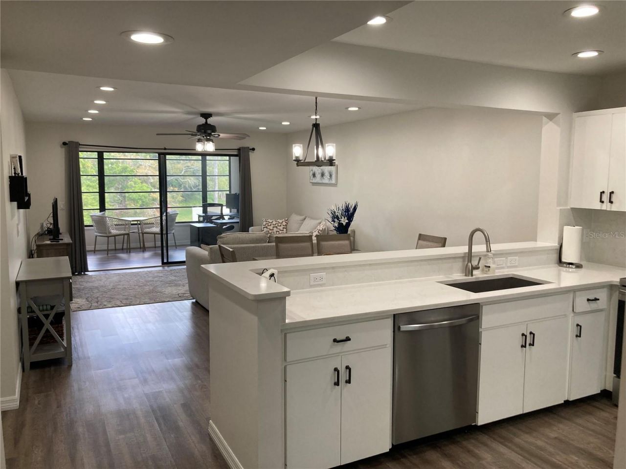 619 Spring Lakes Boulevard, Bradenton, FL 34210 Photo