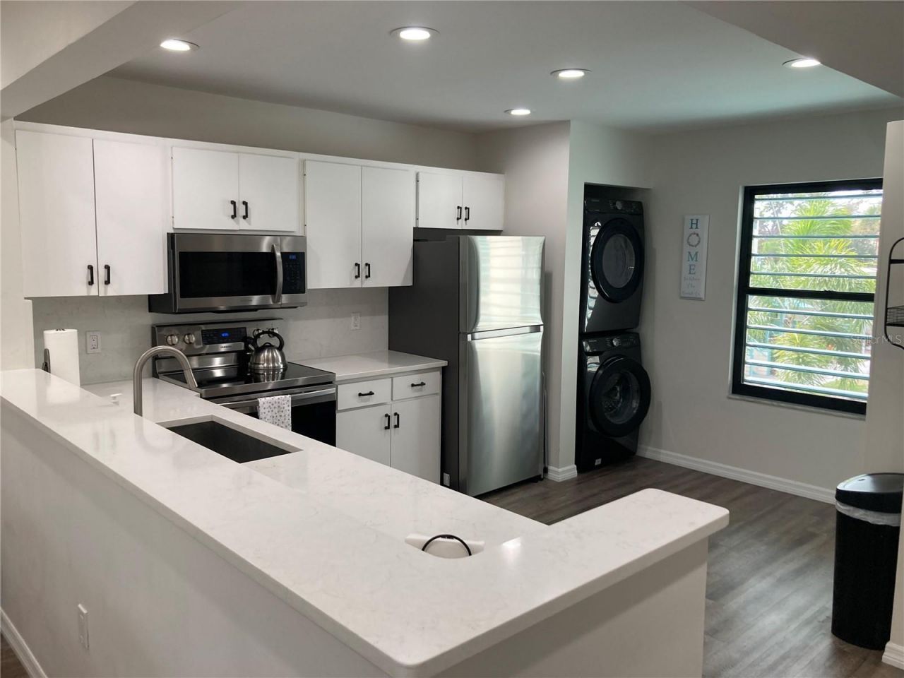 619 Spring Lakes Boulevard, Bradenton, FL 34210 Photo