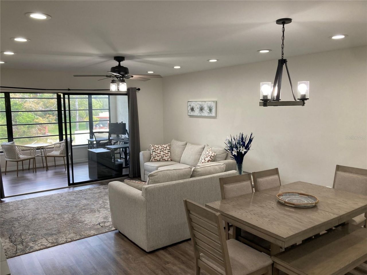 619 Spring Lakes Boulevard, Bradenton, FL 34210 Photo