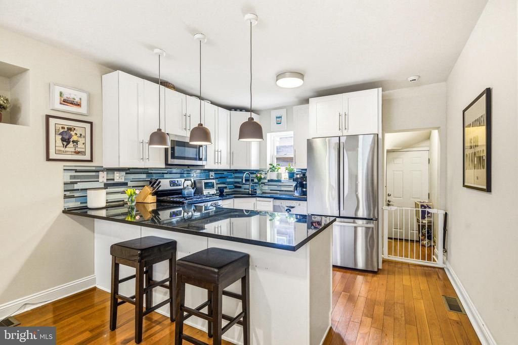 523 S 27th Street, Philadelphia, PA 19146 Main Photo