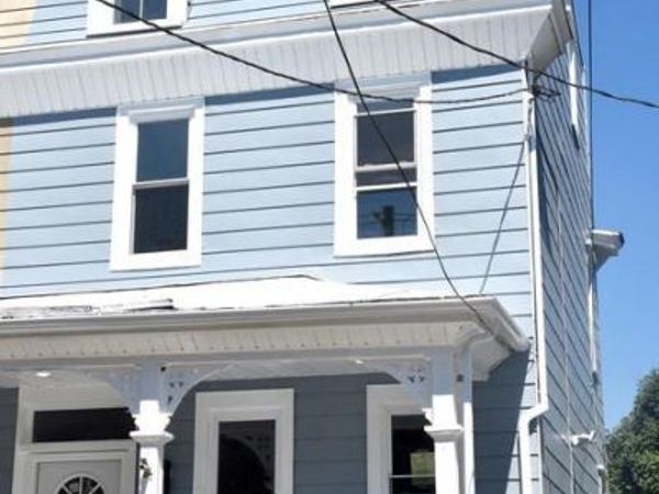 217 W UNION STREET , BURLINGTON, NJ 08016