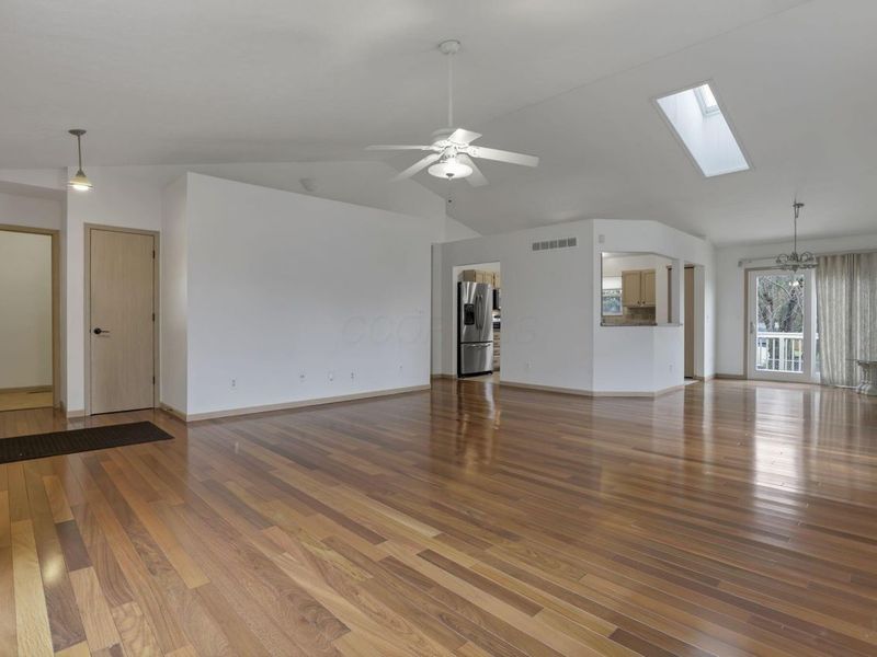 5927 Whitehaven Drive, Galloway, OH 43119 Photo 2