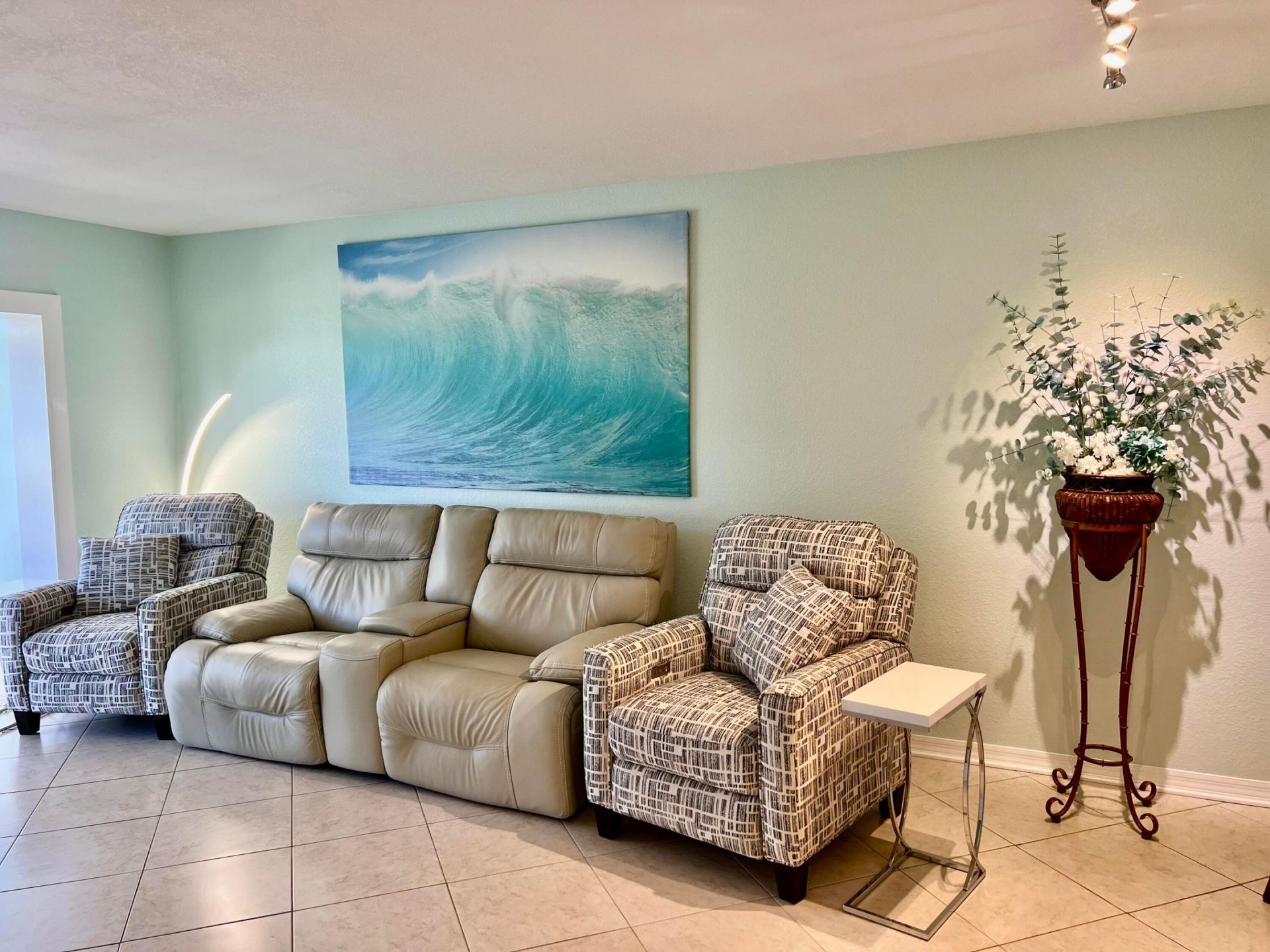 5151 W Oakland Park Boulevard, Unit 110, Lauderdale Lakes, FL 33313 Photo