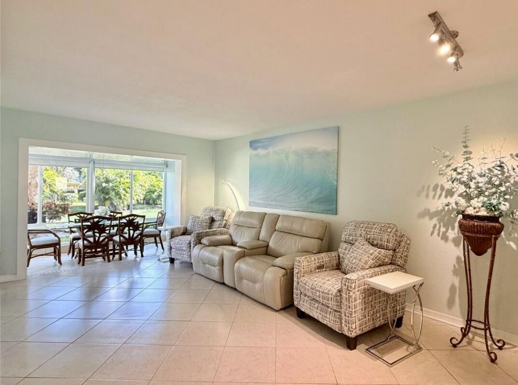 5151 W Oakland Park Boulevard, Unit 110, Lauderdale Lakes, FL 33313 Photo