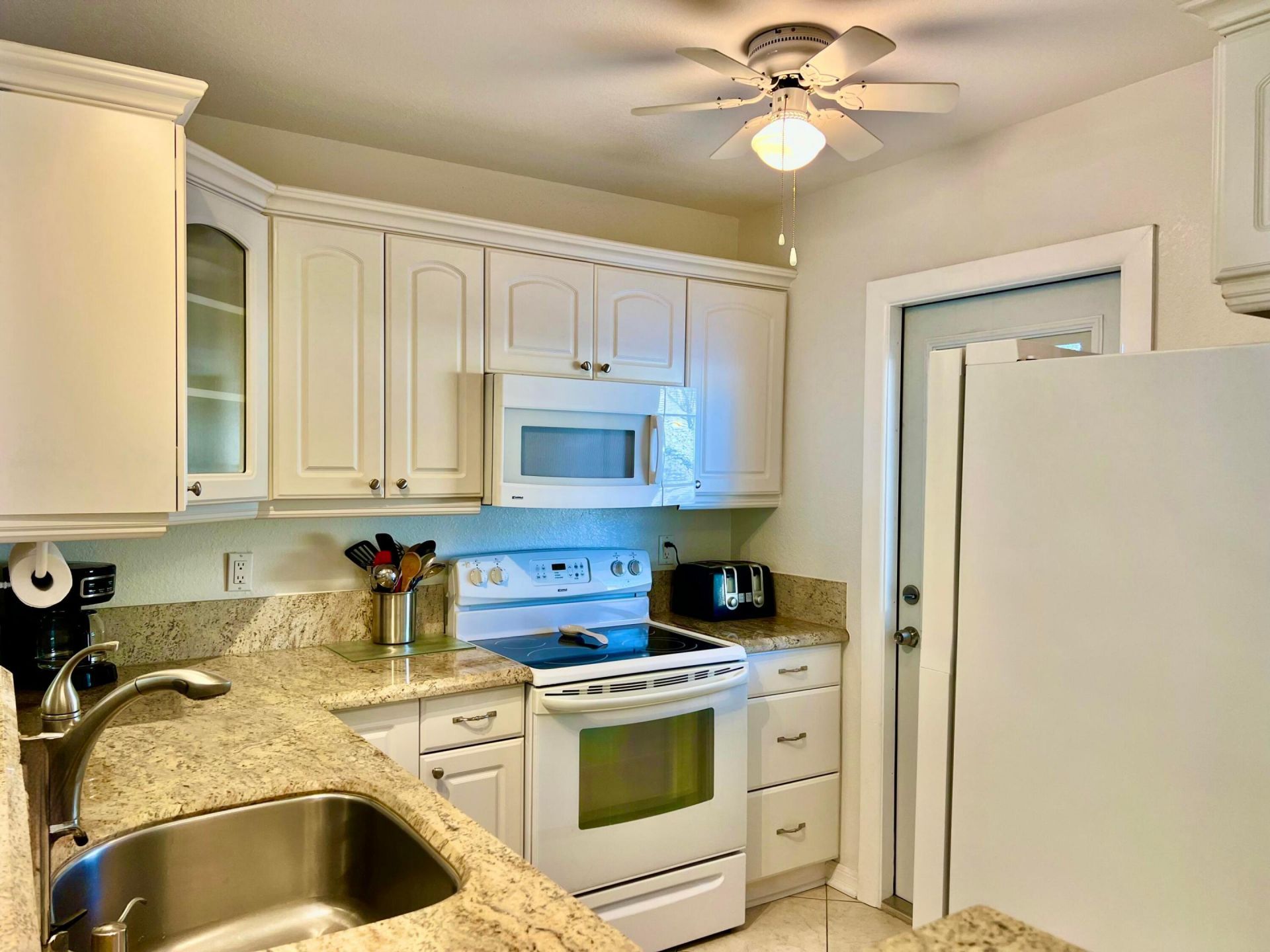 5151 W Oakland Park Boulevard, Unit 110, Lauderdale Lakes, FL 33313 Photo