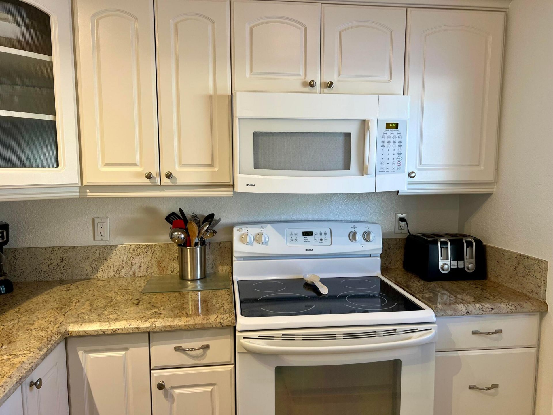 5151 W Oakland Park Boulevard, Unit 110, Lauderdale Lakes, FL 33313 Photo