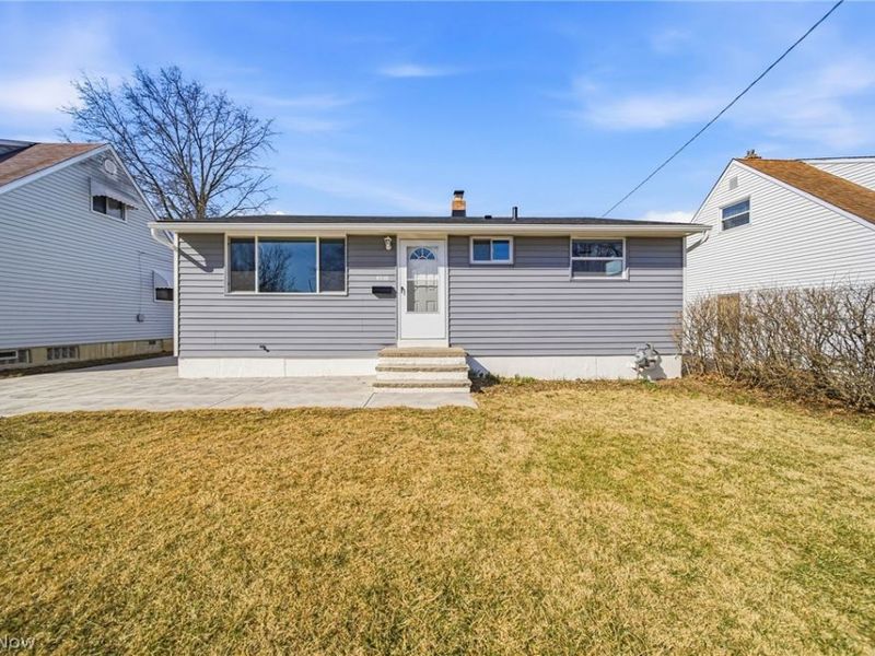 6330 Ledgebrook Drive, Brook Park, OH 44142 Photo 1