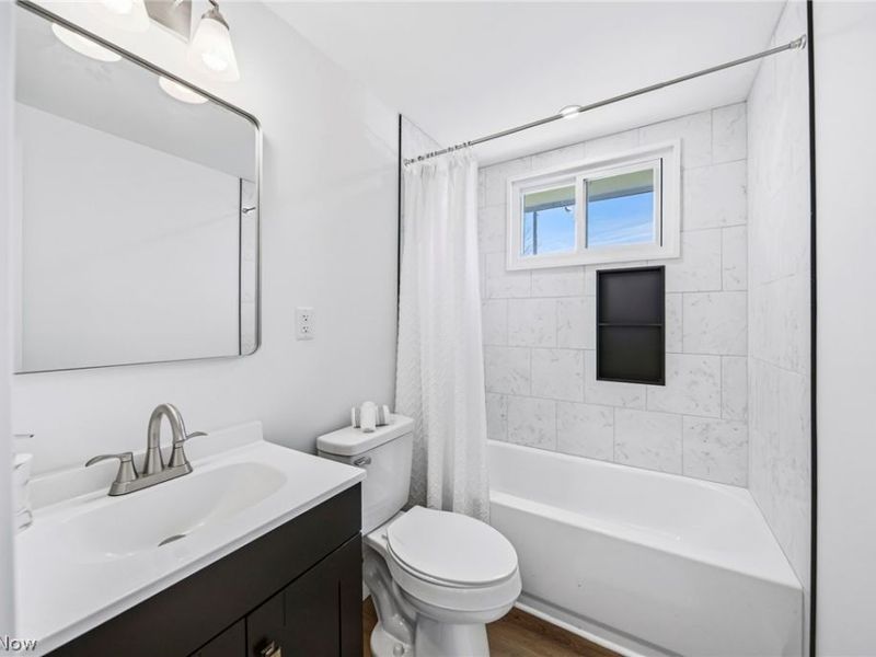 6330 Ledgebrook Drive, Brook Park, OH 44142 Photo 12