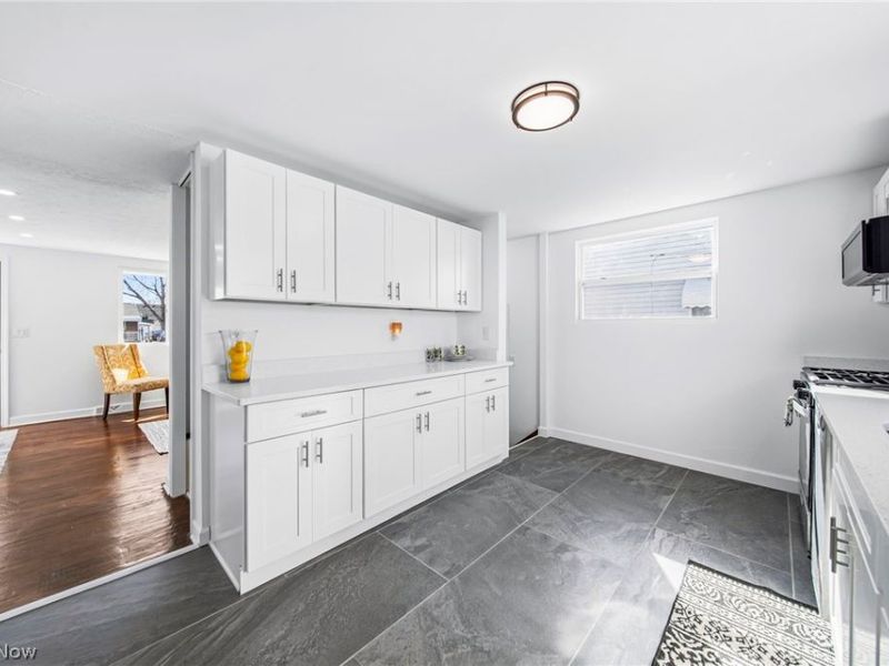 6330 Ledgebrook Drive, Brook Park, OH 44142 Photo 21